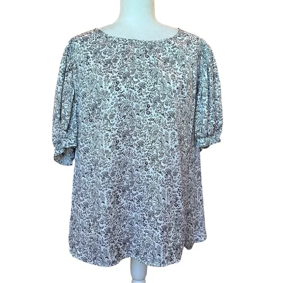 Lane Bryant Black and White Puff Sleeve Blouse  Size 22 - Picture 4 of 11